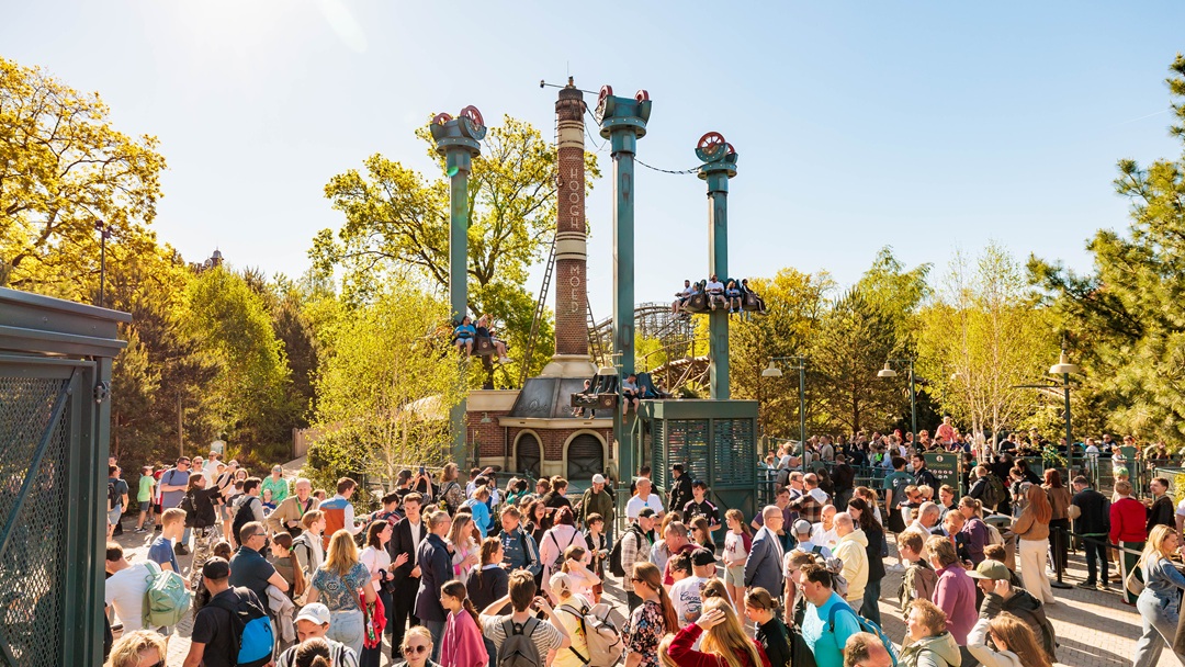 New Family Drop Tower Ride Hooghmoed Debuts at Efteling